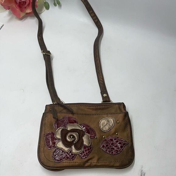 Relic Crossbody - Picture 1 of 5